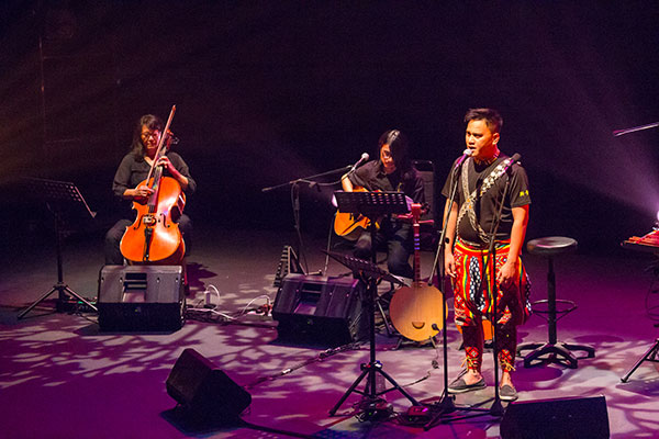 theatre-show-3 theatre-show-3